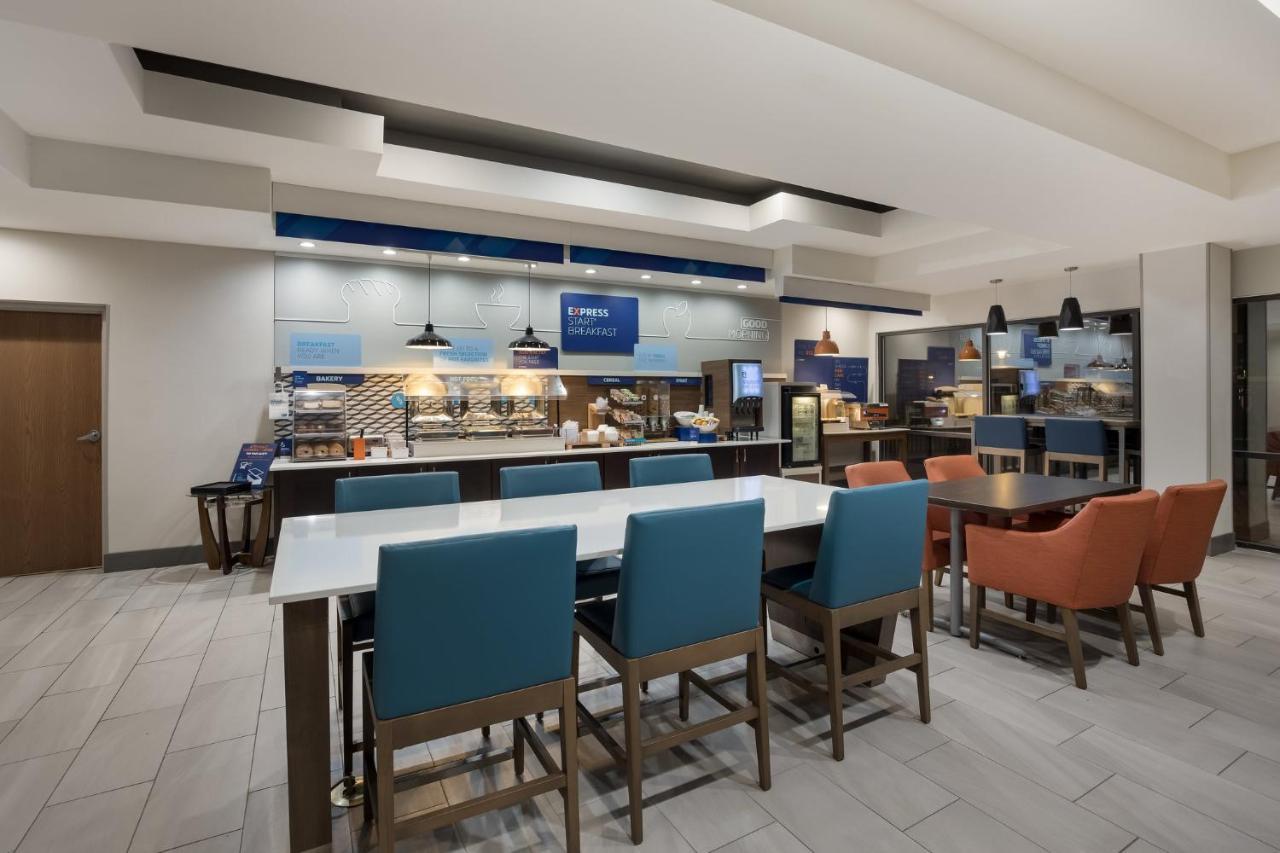 Holiday Inn Express Hotel & Suites Perry, An Ihg Hotel Extérieur photo