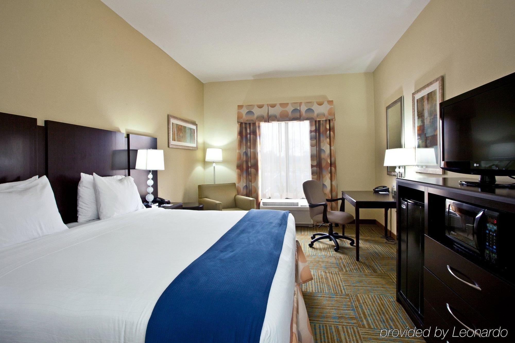 Holiday Inn Express Hotel & Suites Perry, An Ihg Hotel Chambre photo