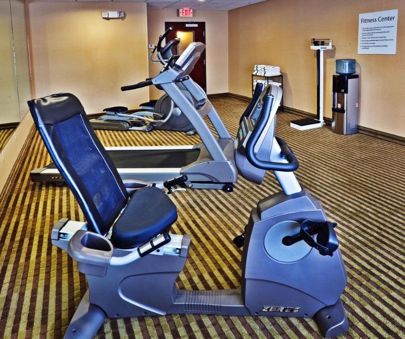 Holiday Inn Express Hotel & Suites Perry, An Ihg Hotel Extérieur photo